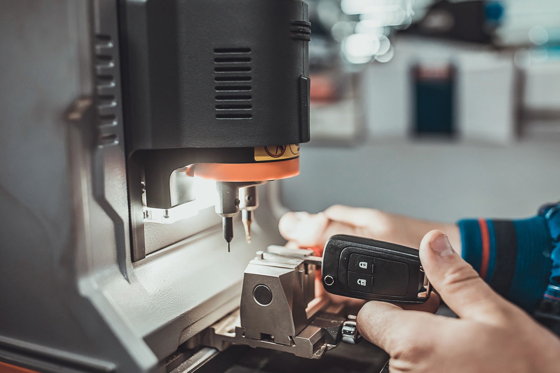Car key programming equipment and key cutting machine